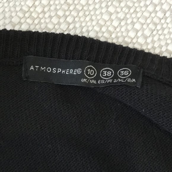 Cardigan with Flowers - Picture 4 of 4